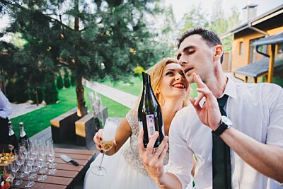 Sabrera champagne som ett proffs  - 6 enkla knep för en lyckad sabrering